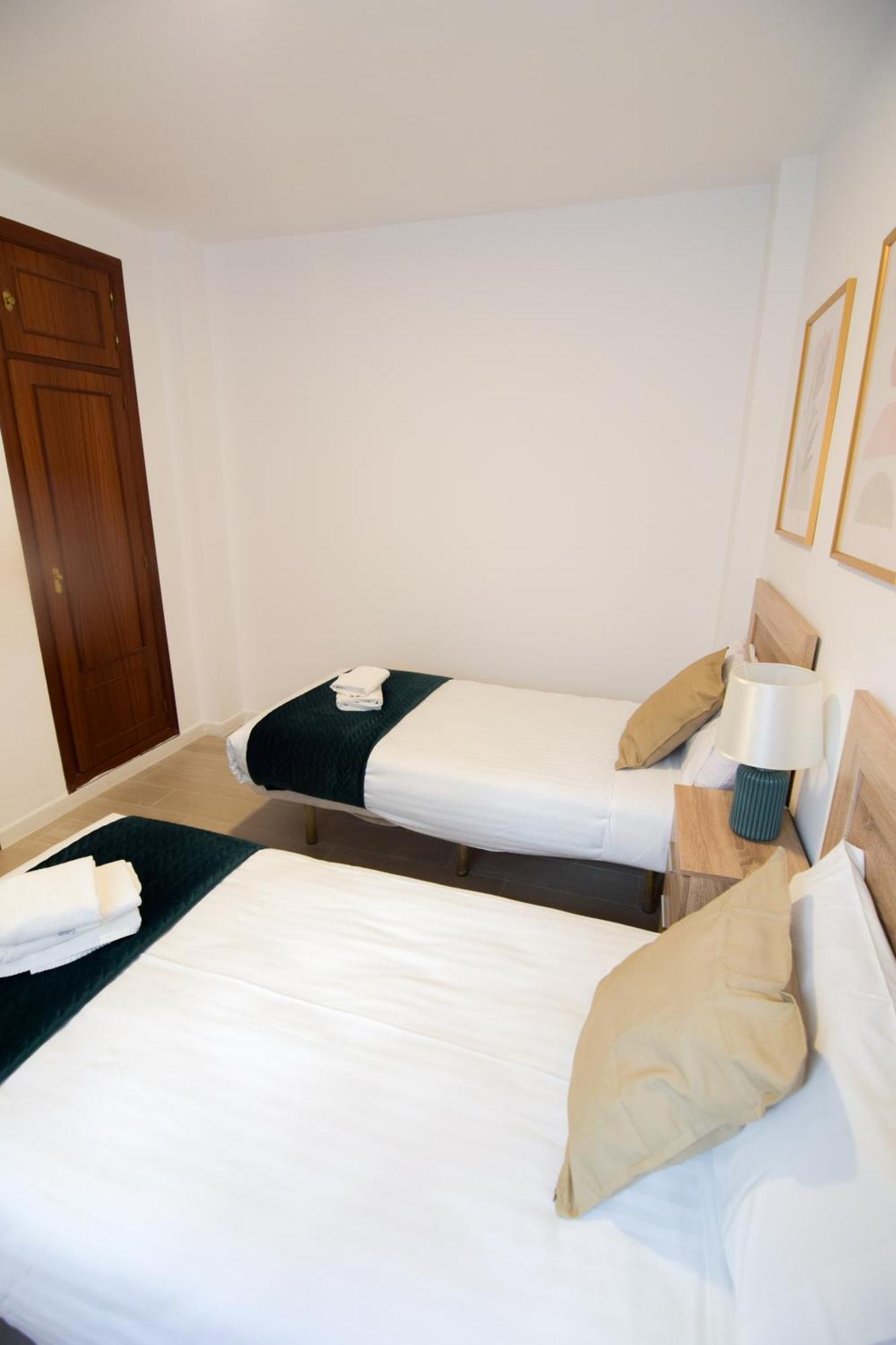 Letmalaga Cobblestone St. Apartamento Exterior foto