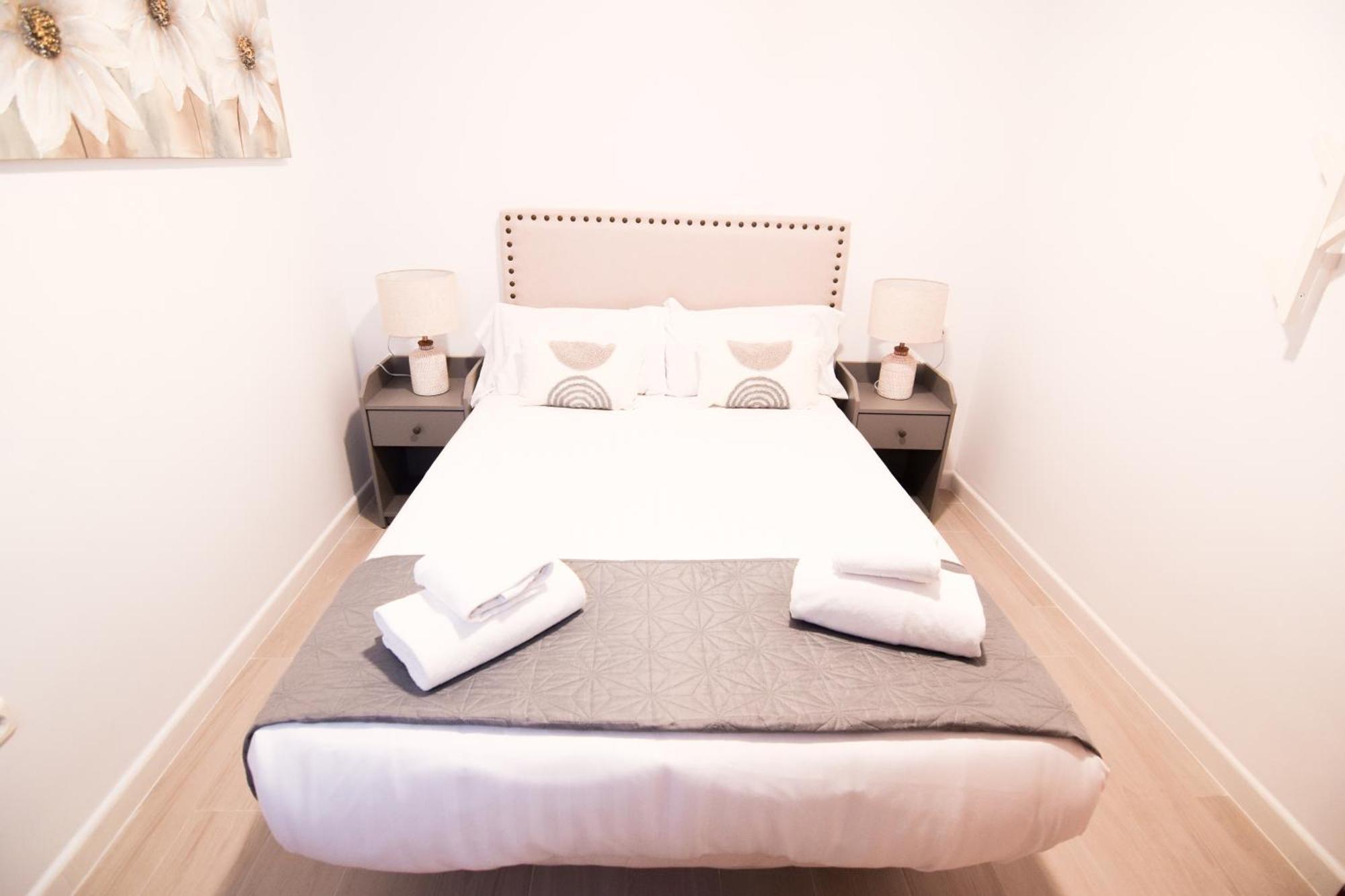 Letmalaga Cobblestone St. Apartamento Exterior foto