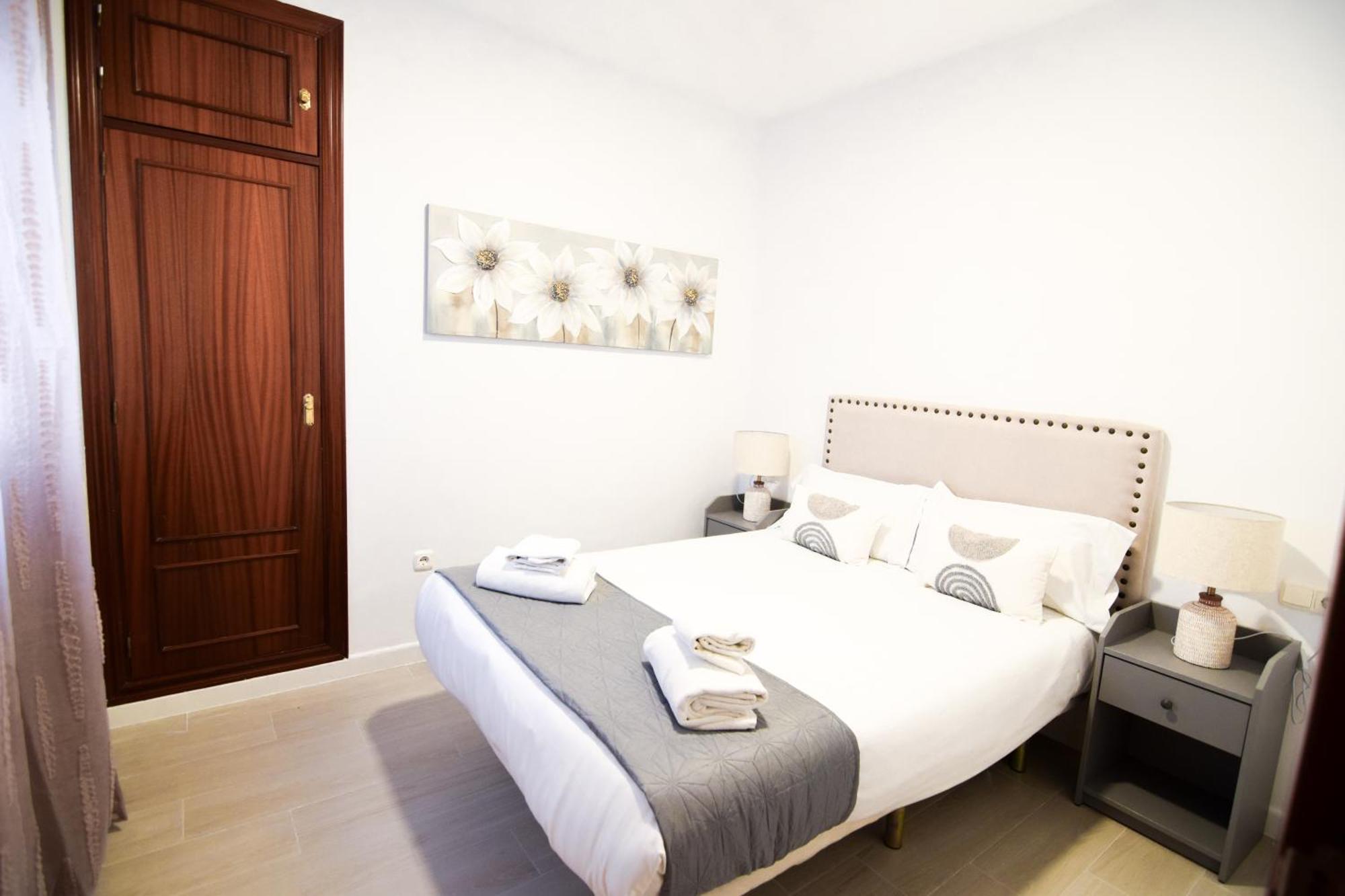 Letmalaga Cobblestone St. Apartamento Exterior foto